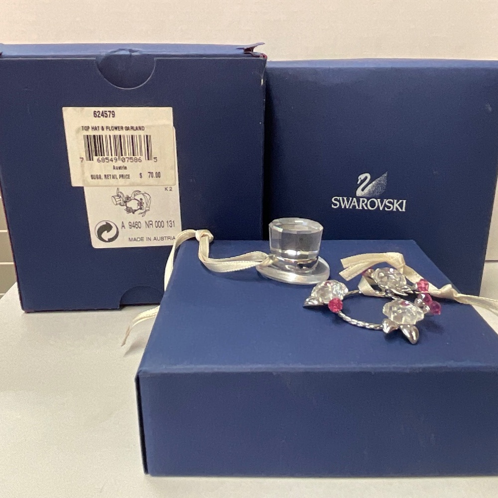 NWT Swarovski Top Hat & Flower Garland